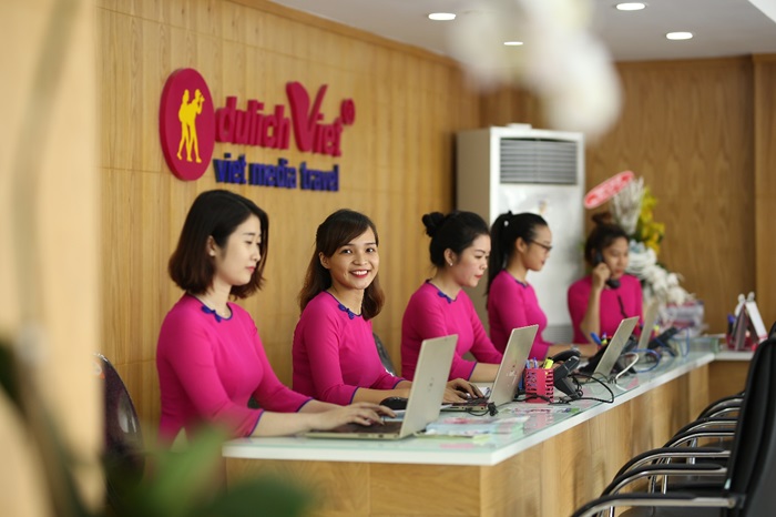 Công ty du lịch Việt luôn sẵn sàng phục vụ với phong cách chuyên nghiệp, tận tâm
